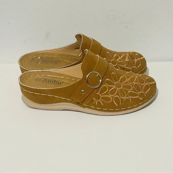 Boho Slip-On Mules with Floral Embroidery - Tan - Picture 2 of 5